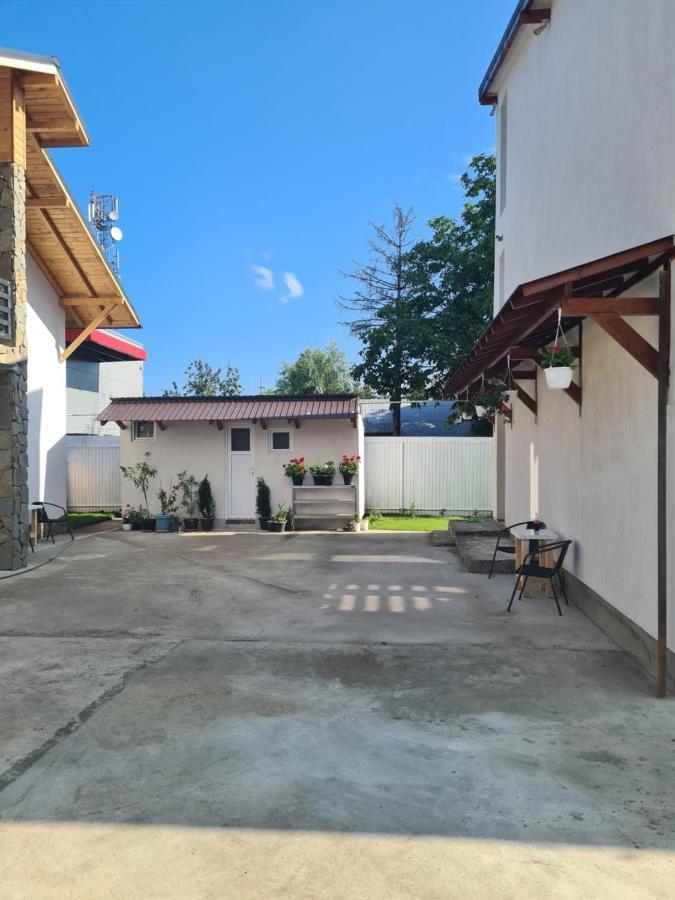 Apartamento Luca'S House Balotesti Exterior foto